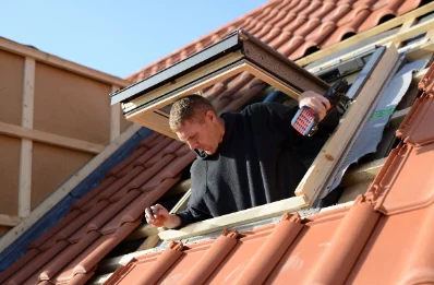Pose de fenêtres de toit Velux à Lamagistère